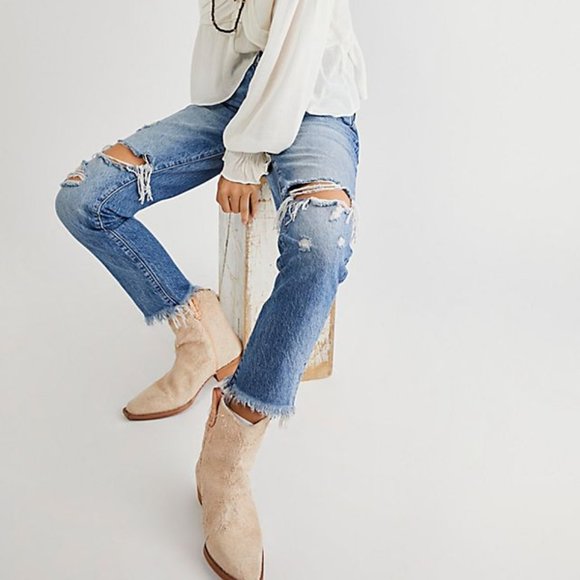 Free People High Rise Light Wash Distressed Jeans - Picture 1 of 7